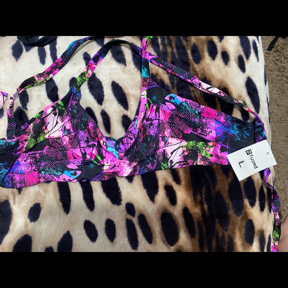 Fused Hawaii Large Top